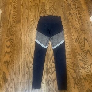 ALO Yoga Black and Gray Leggings